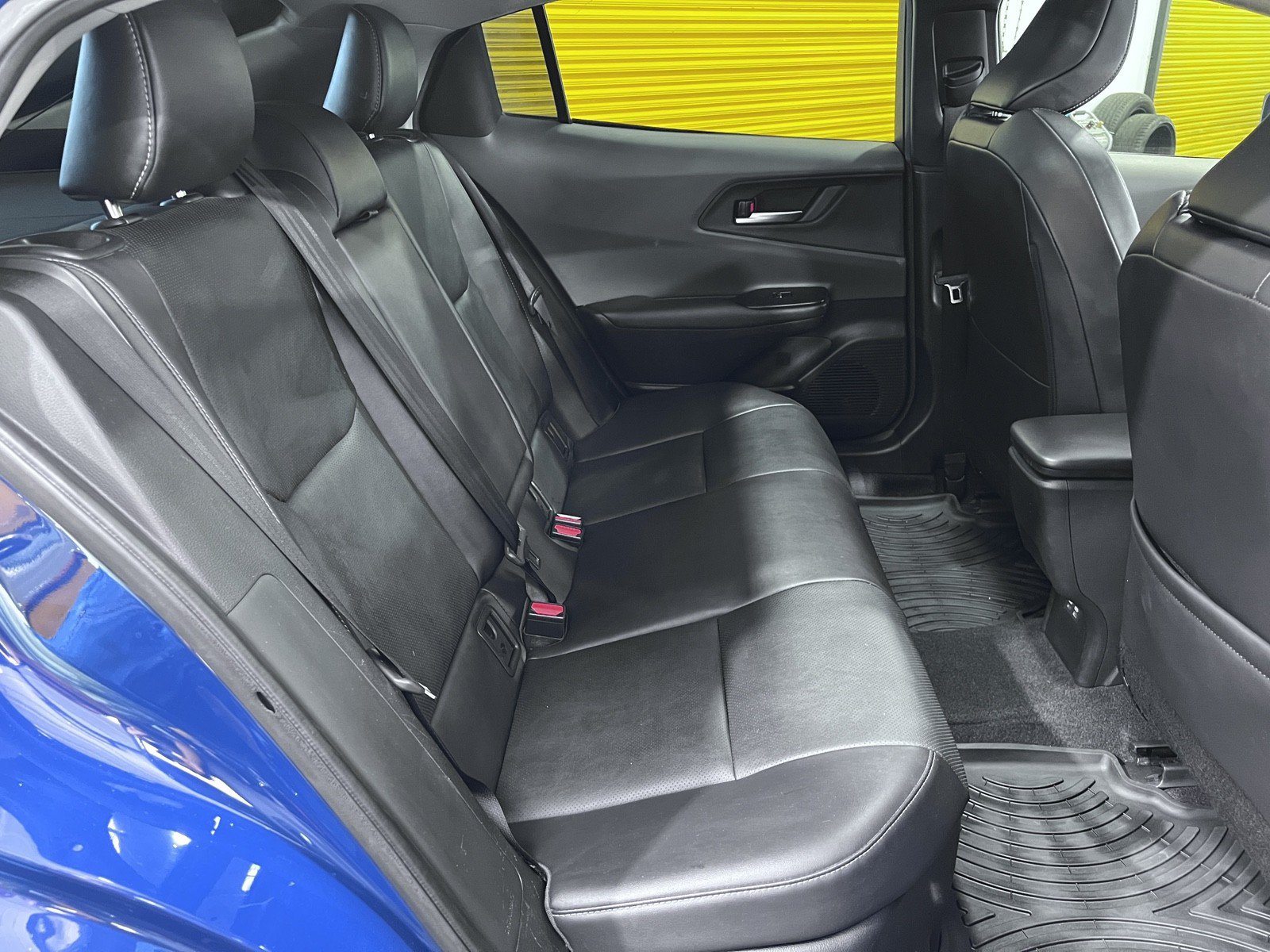 Used 2024 Toyota Prius XLE FWD image 18