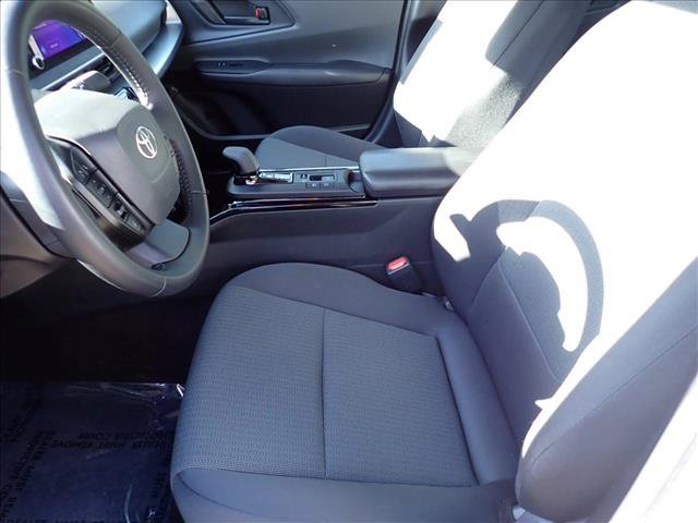 Used 2024 Toyota Prius LE AWD/4WD image 12