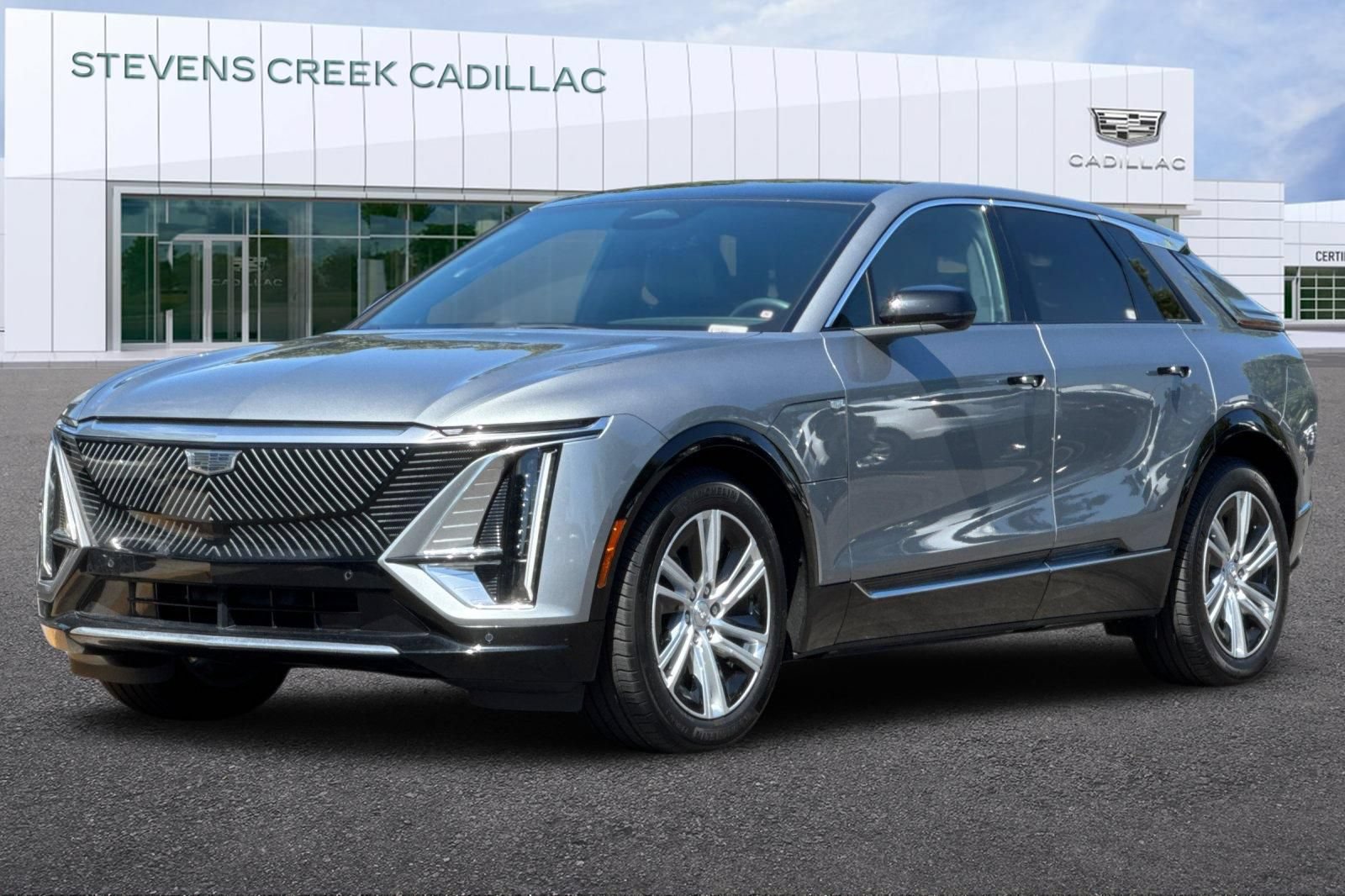 Certified 2024 Cadillac Lyriq Tech RWD image 7
