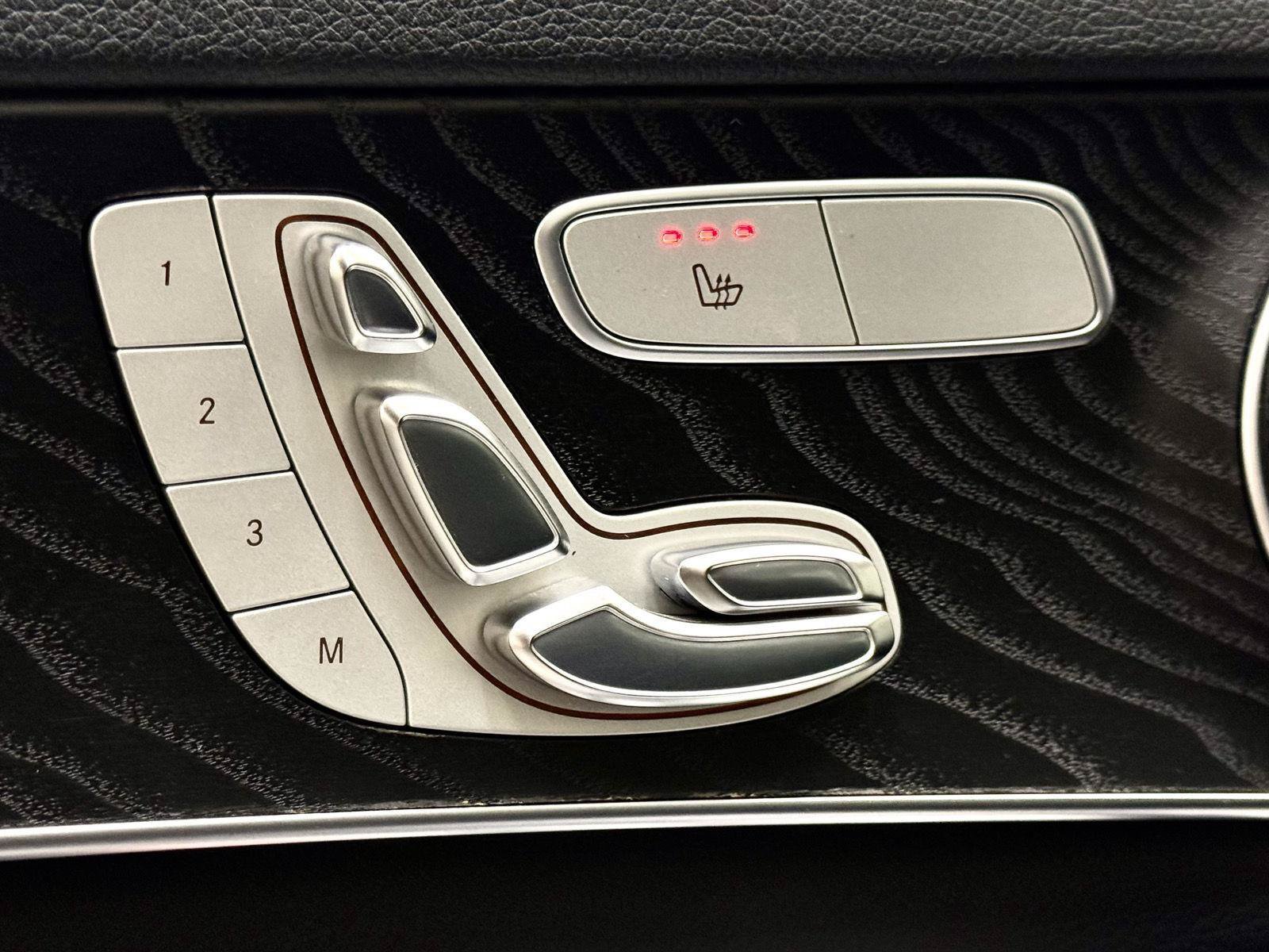 Used 2017 Mercedes-Benz C 300 4MATIC Sedan image 14