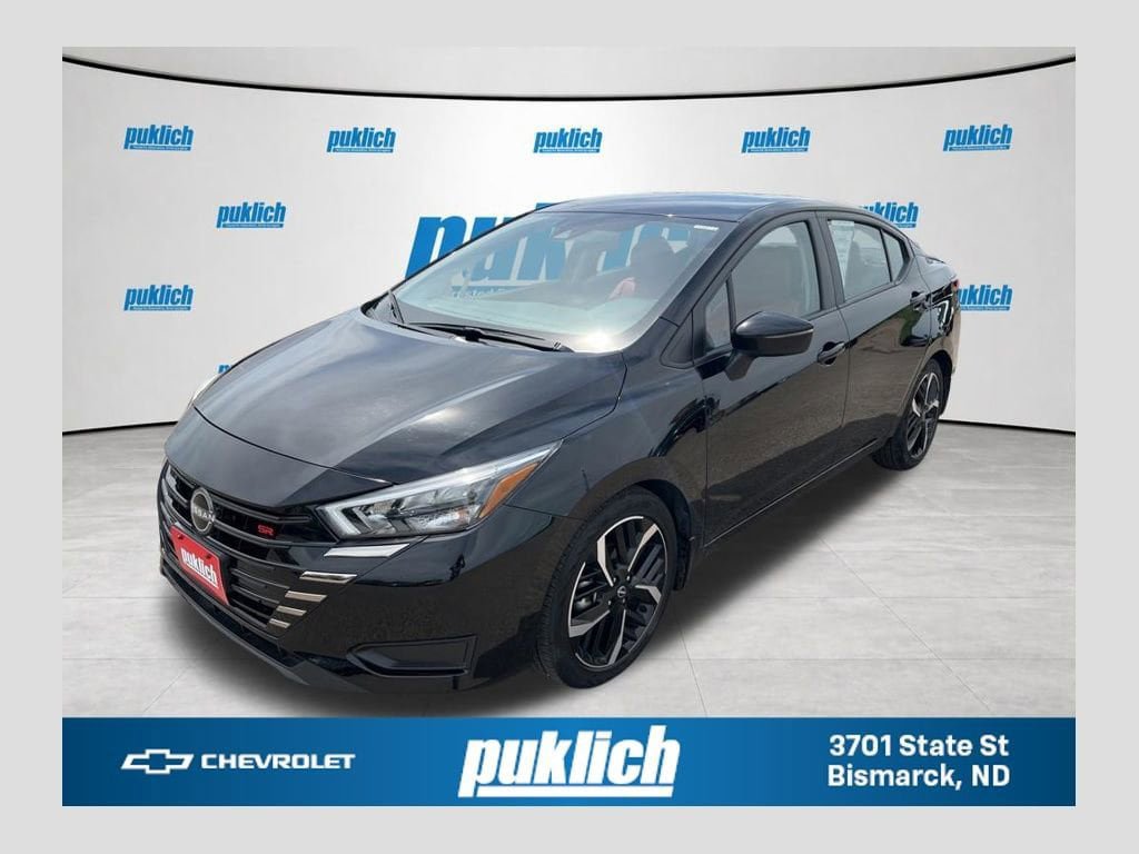 Used 2023 Nissan Versa SR w/ Trunk Package