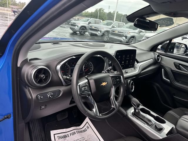 Certified 2024 Chevrolet Blazer LT w/ Midnight/Sport Edition FWD image 9