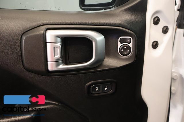 Used 2018 Jeep Wrangler Unlimited Sport S AWD/4WD image 10
