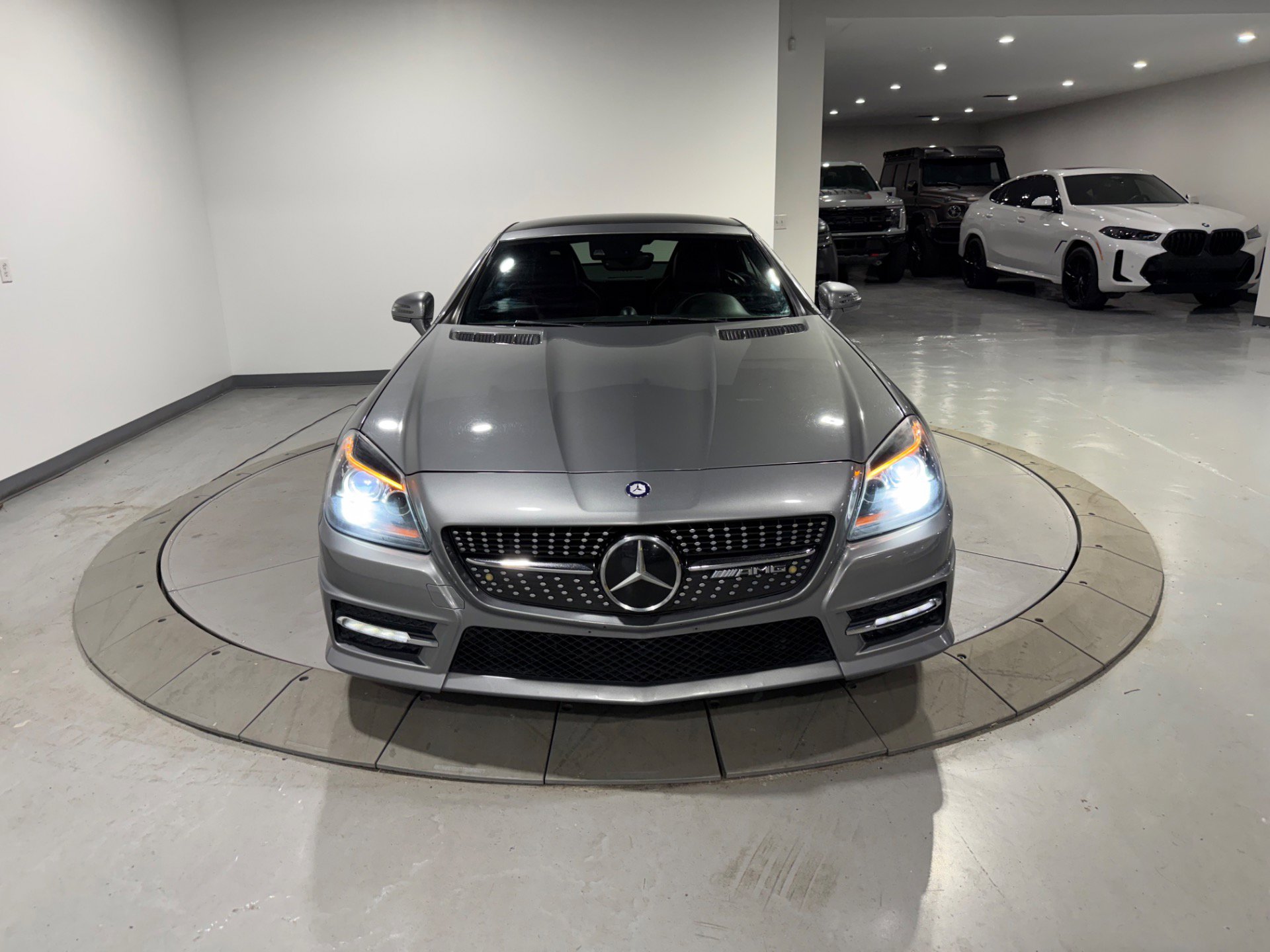 Used 2015 Mercedes-Benz SLK 350 image 5