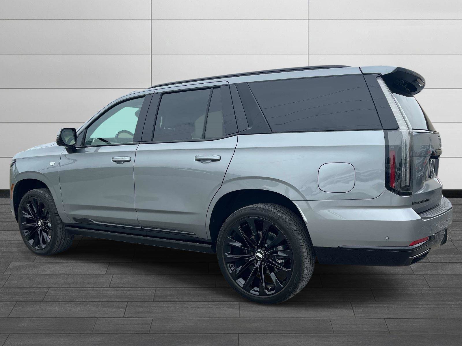 Used 2026 Cadillac Escalade Platinum Sport AWD/4WD image 5