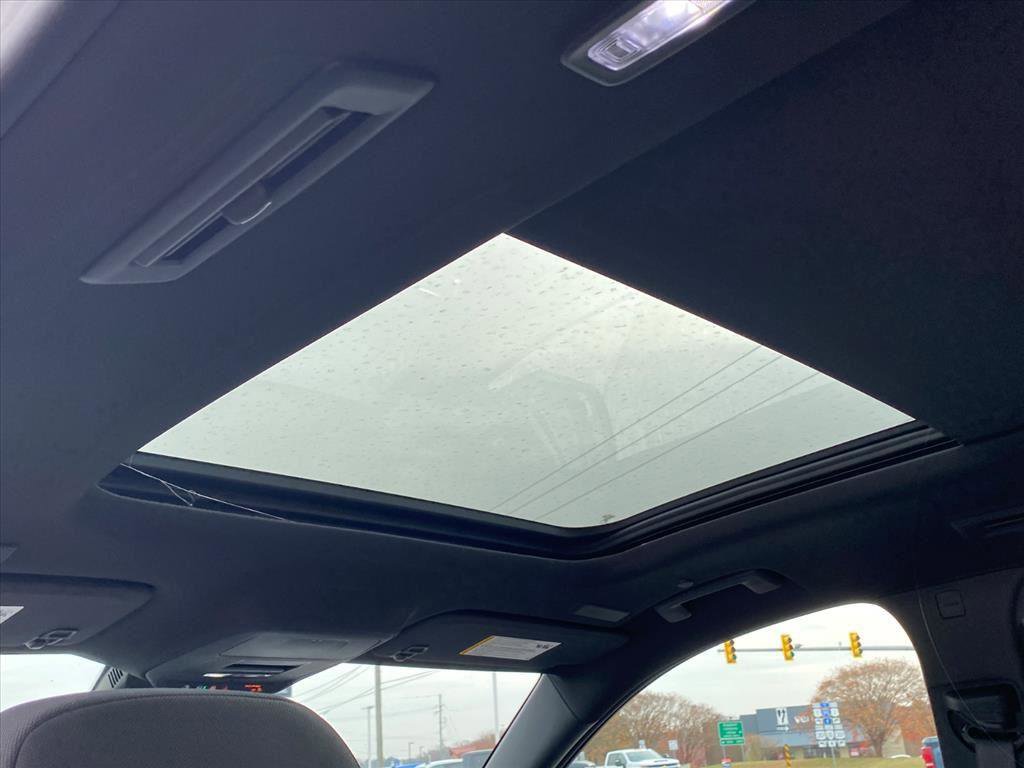 New 2026 Chevrolet Traverse LT w/ Sun and Wheel Package image 20