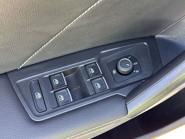 Used 2022 Volkswagen Tiguan SE R-Line AWD/4WD image 23