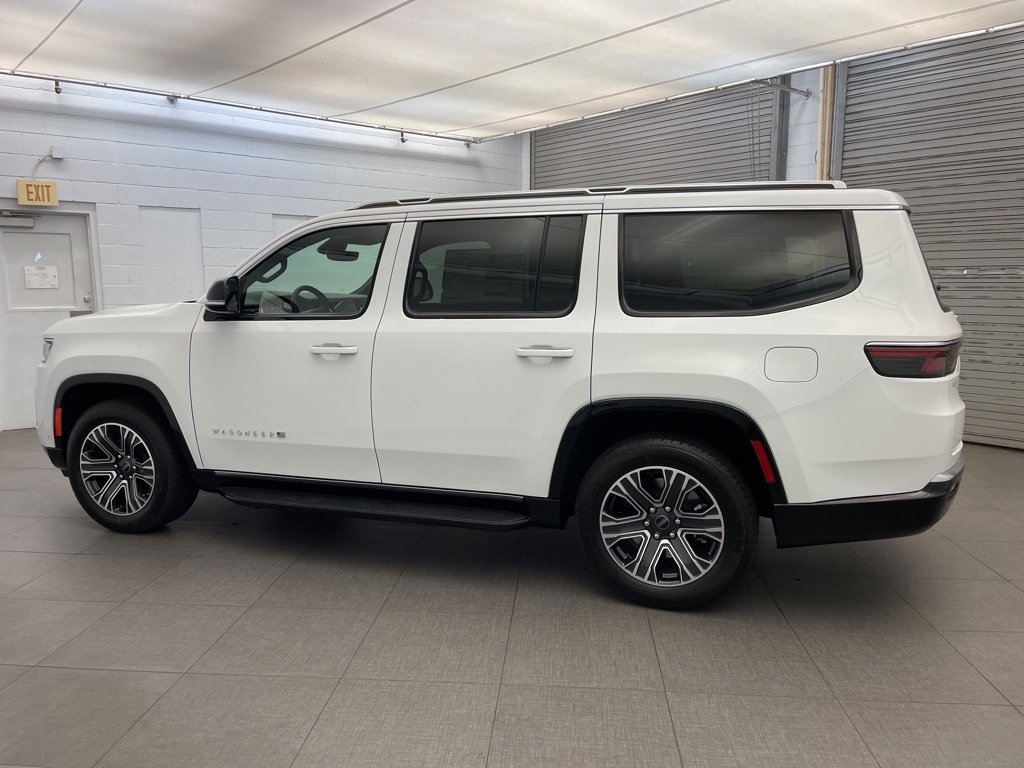 New 2025 Jeep Wagoneer 4WD w/ Premium Group I image 6