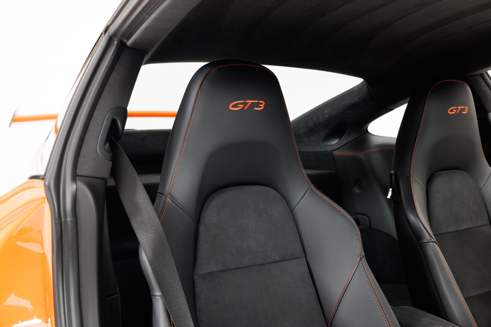 Used 2018 Porsche 911 GT3 RWD image 38
