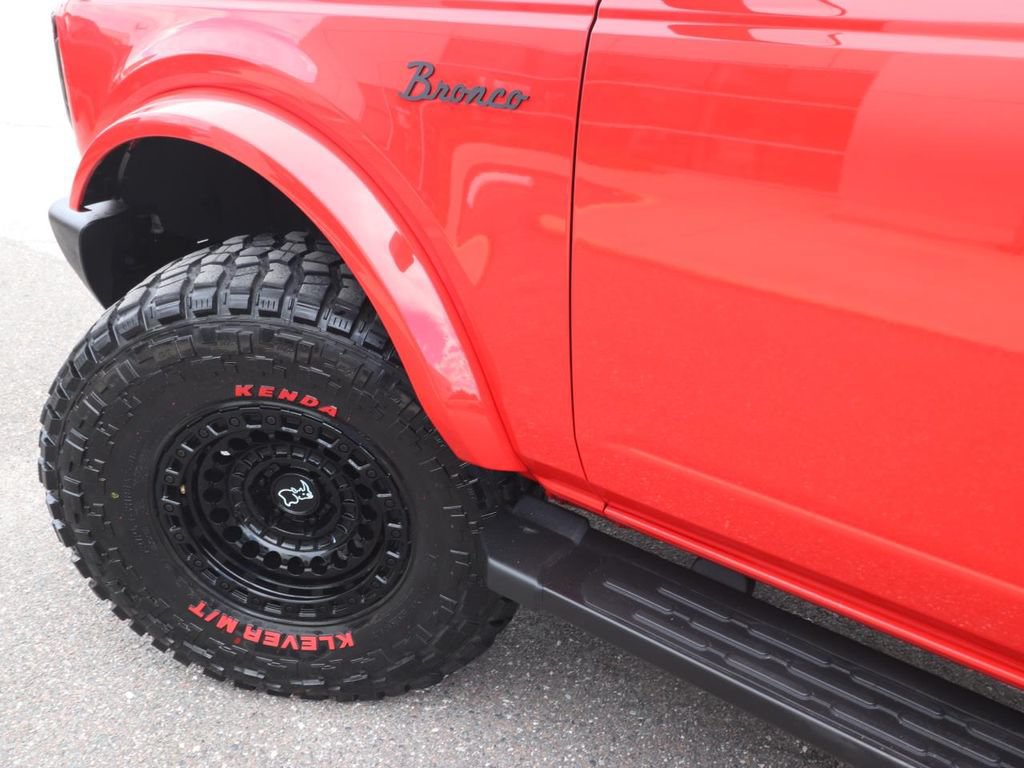 Certified 2023 Ford Bronco Outer Banks AWD/4WD image 3