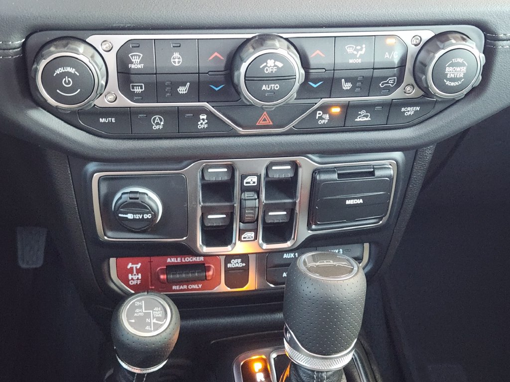 New 2026 Jeep Gladiator Mojave AWD/4WD image 15
