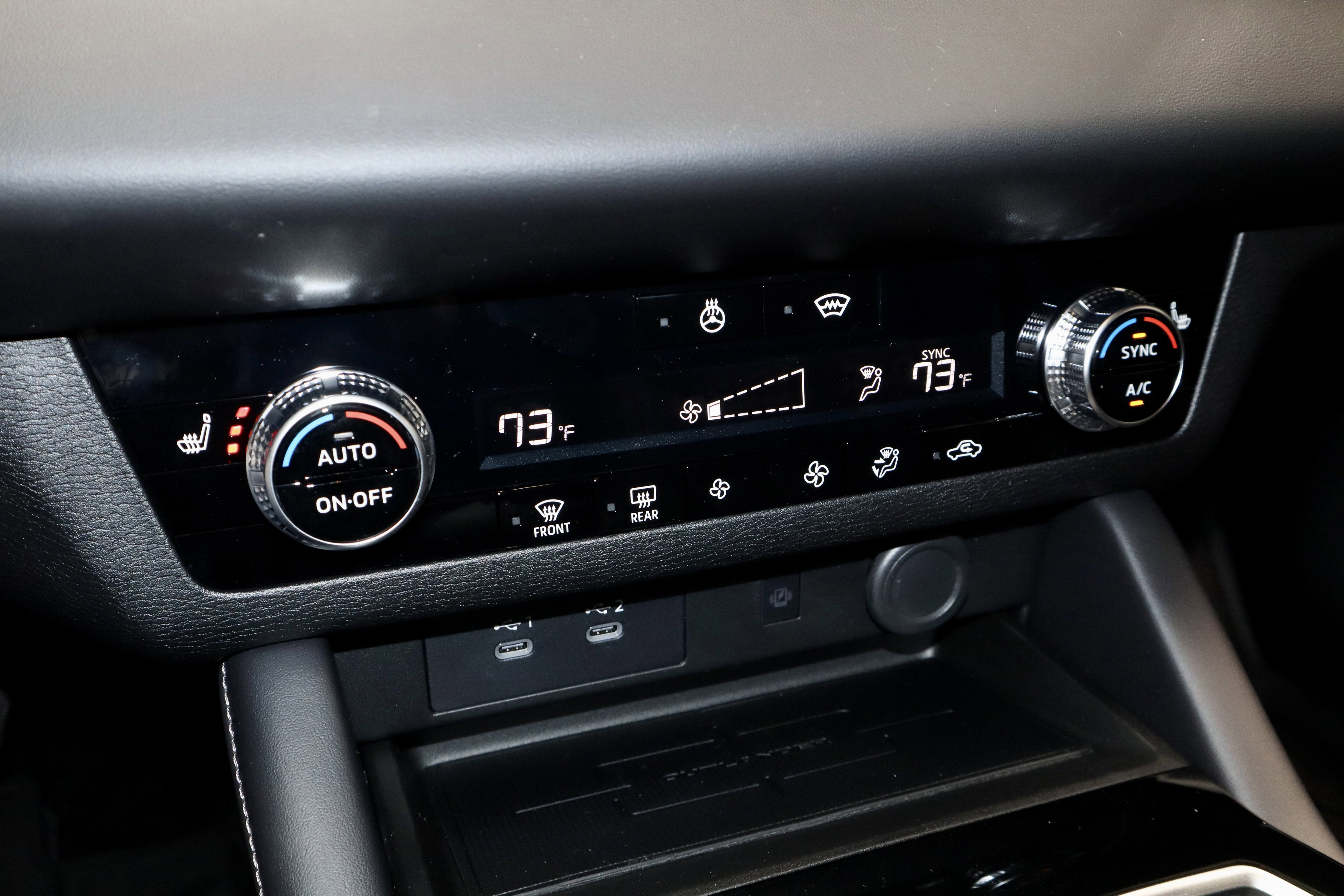 New 2026 Mitsubishi Outlander SE image 29