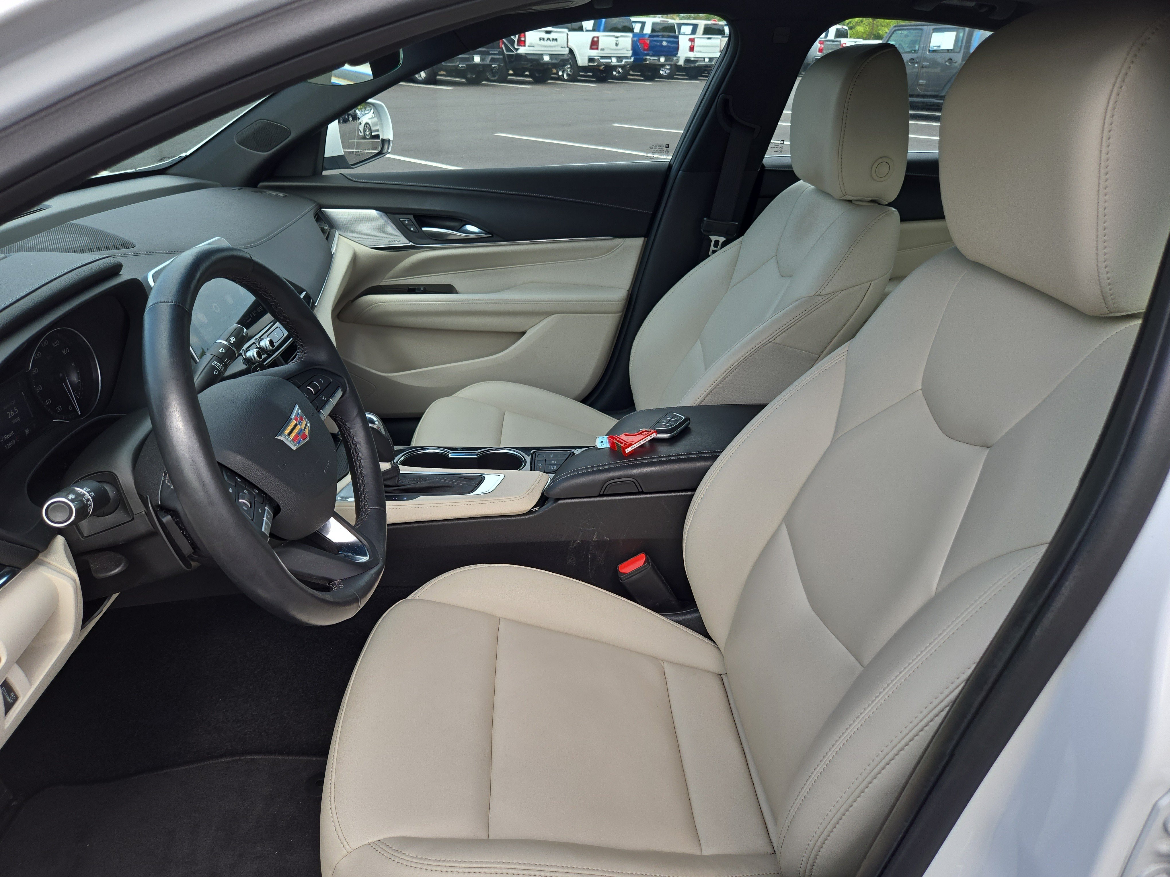 Used 2025 Cadillac CT4 Luxury w/ Sun And Sound Package RWD image 18