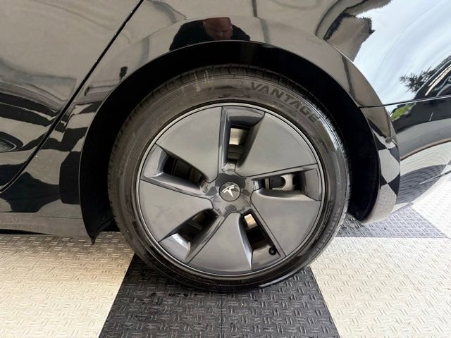 Used 2021 Tesla Model 3 Standard Range Plus RWD image 11