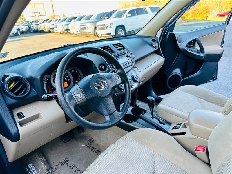 Used 2012 Toyota RAV4 4WD image 33