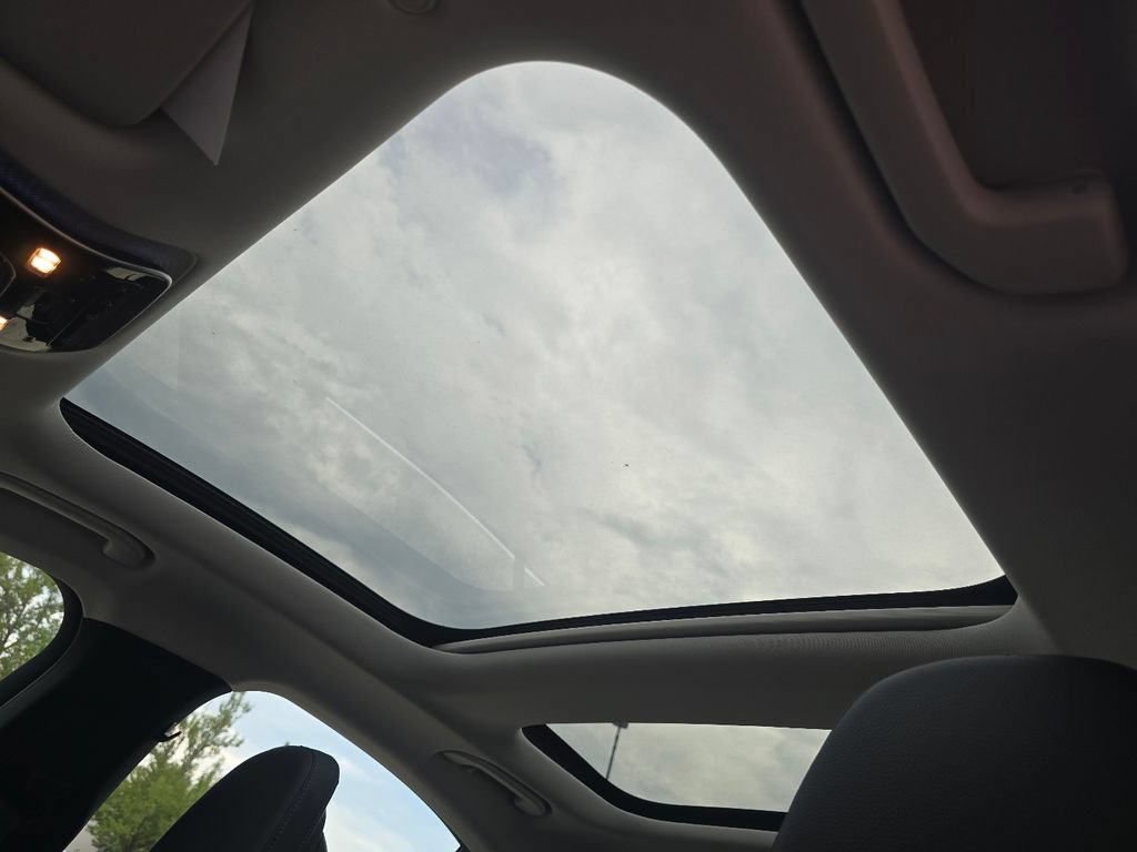 New 2027 Mercedes-Benz E 350 4MATIC Sedan image 3