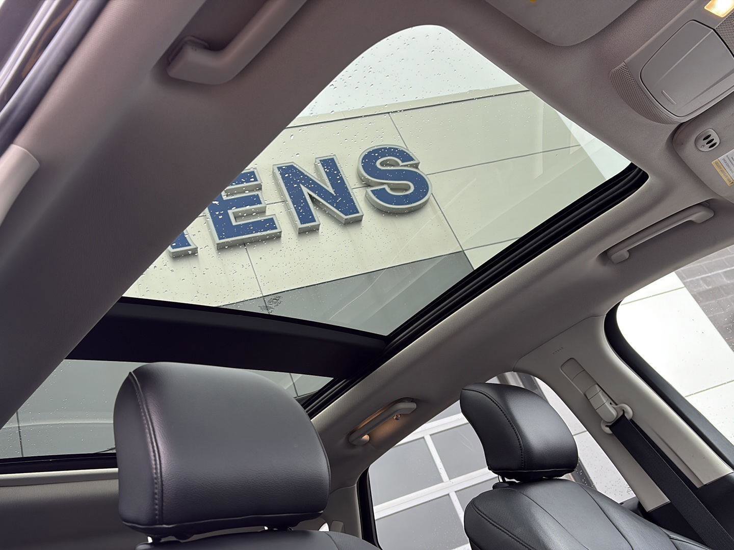 Used 2016 Ford Edge Titanium w/ Equipment Group 301A image 21