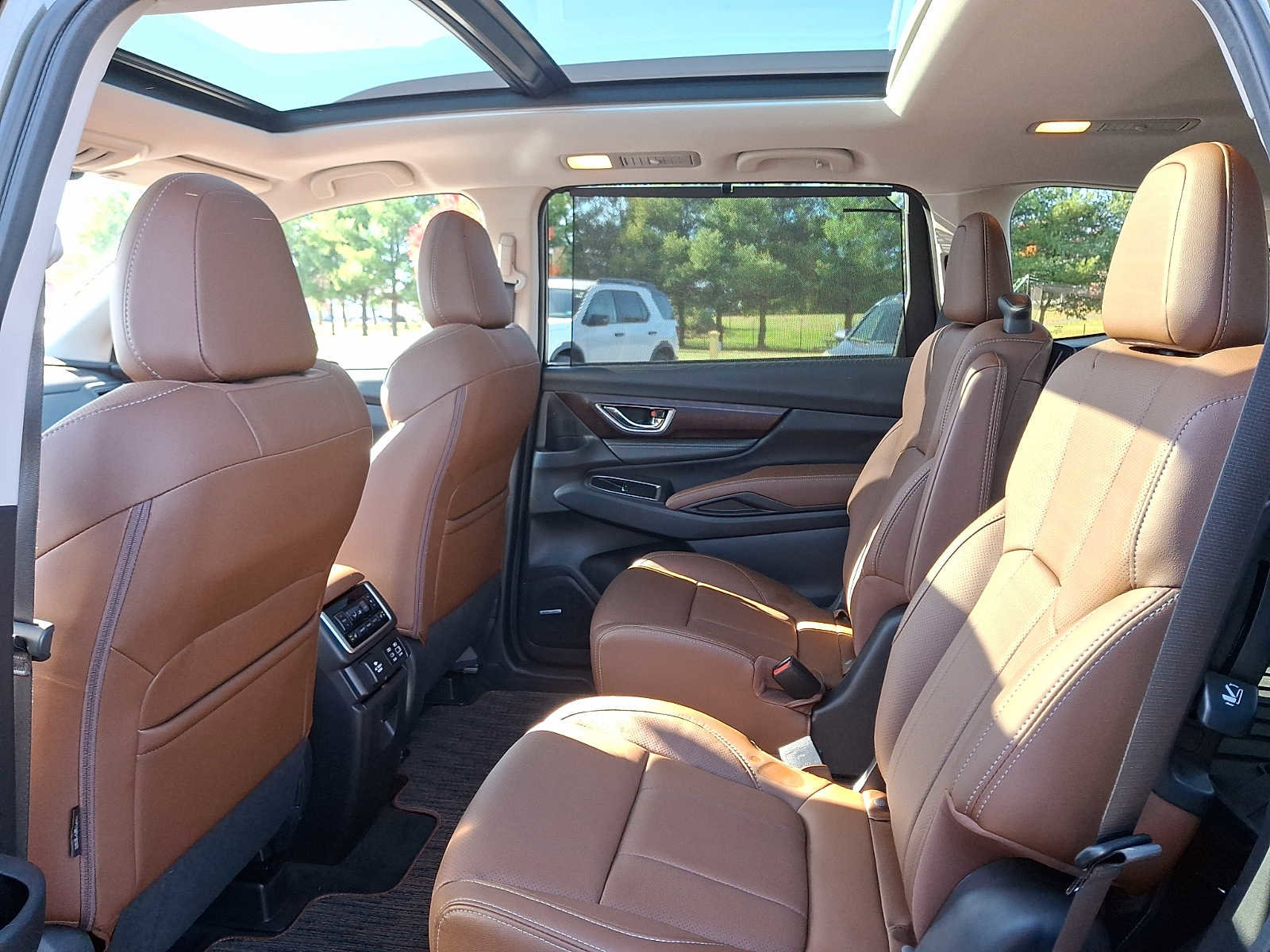 Used 2023 Subaru Ascent Touring image 10