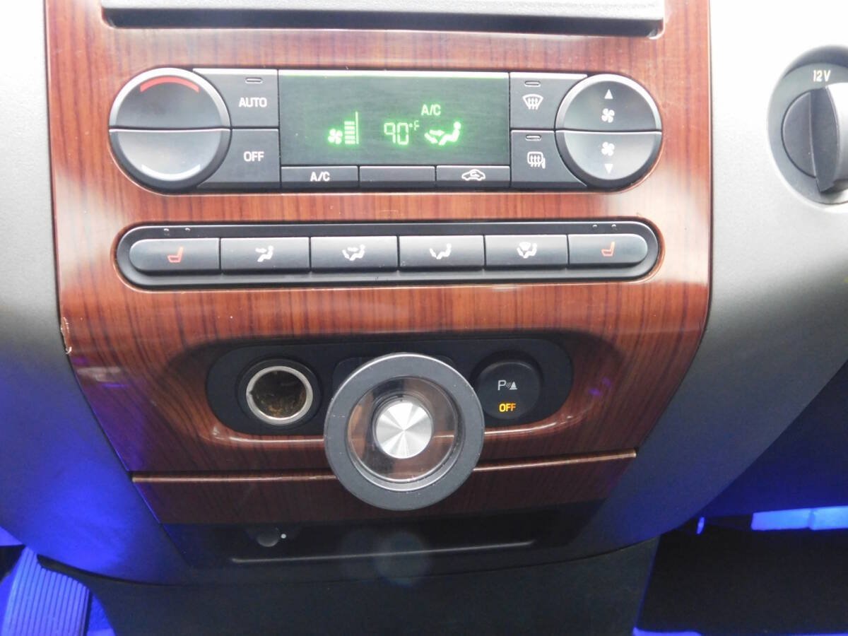 Used 2005 Ford F150 Lariat RWD image 13