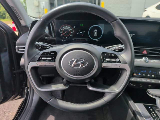 Used 2023 Hyundai Elantra SEL w/ Convenience Package FWD image 15