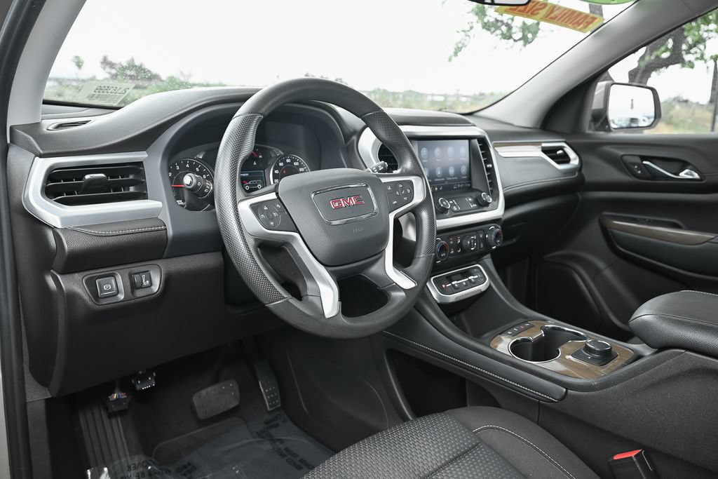 Used 2022 GMC Acadia SLE FWD image 18