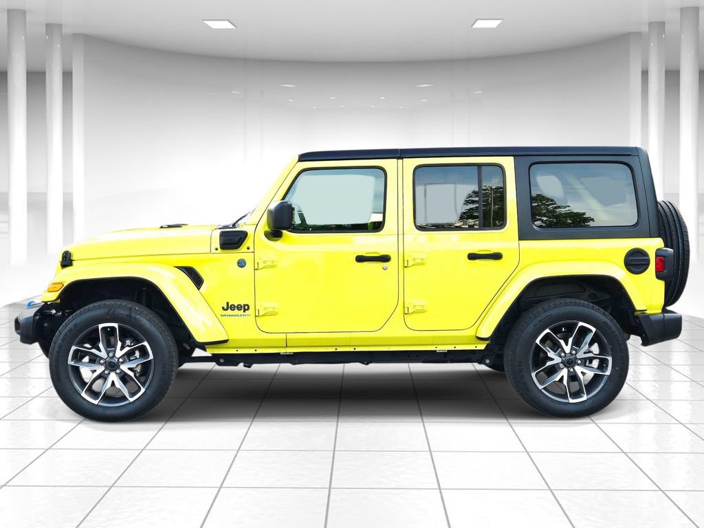 Used 2024 Jeep Wrangler Unlimited w/ Convenience Group AWD/4WD image 6