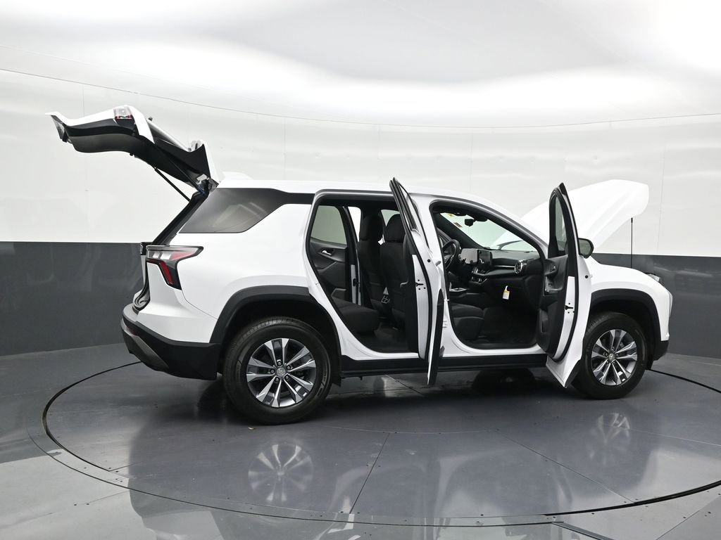 Used 2026 Chevrolet Equinox LT w/ Safety and Technology Package image 31