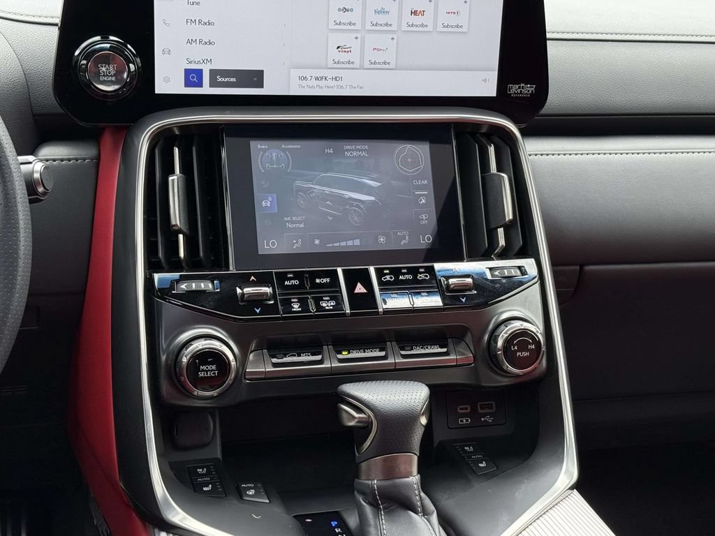 Used 2024 Lexus LX 600 F Sport AWD/4WD image 19