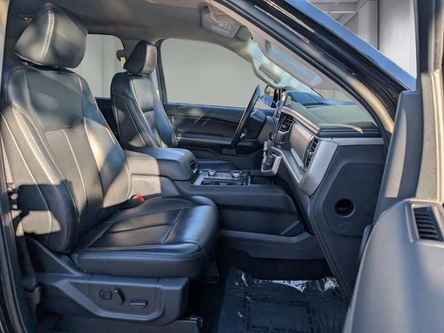 Used 2024 Ford Expedition XLT image 16