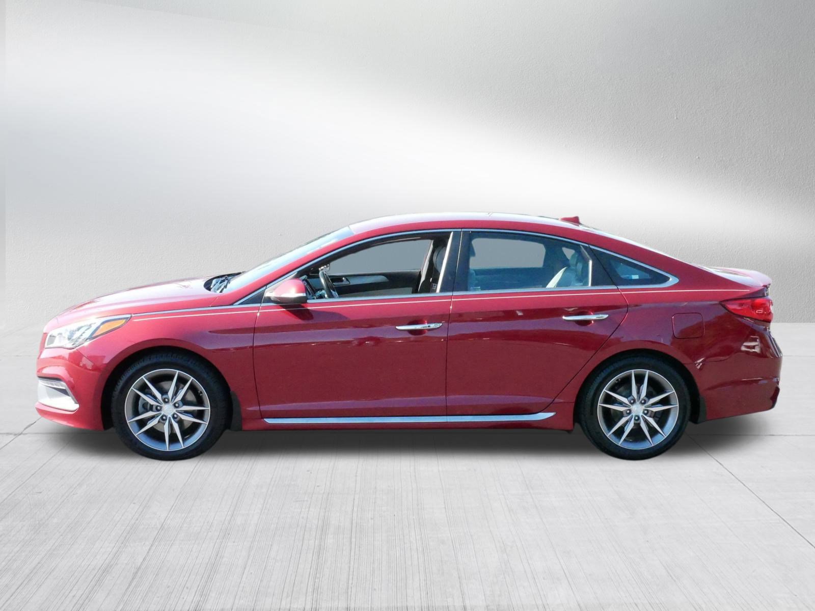 Used 2015 Hyundai Sonata Sport 2.0T image 4