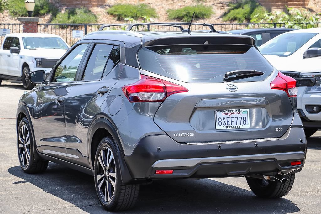 Used 2020 Nissan Kicks SR w/ SR Premium Package FWD image 9