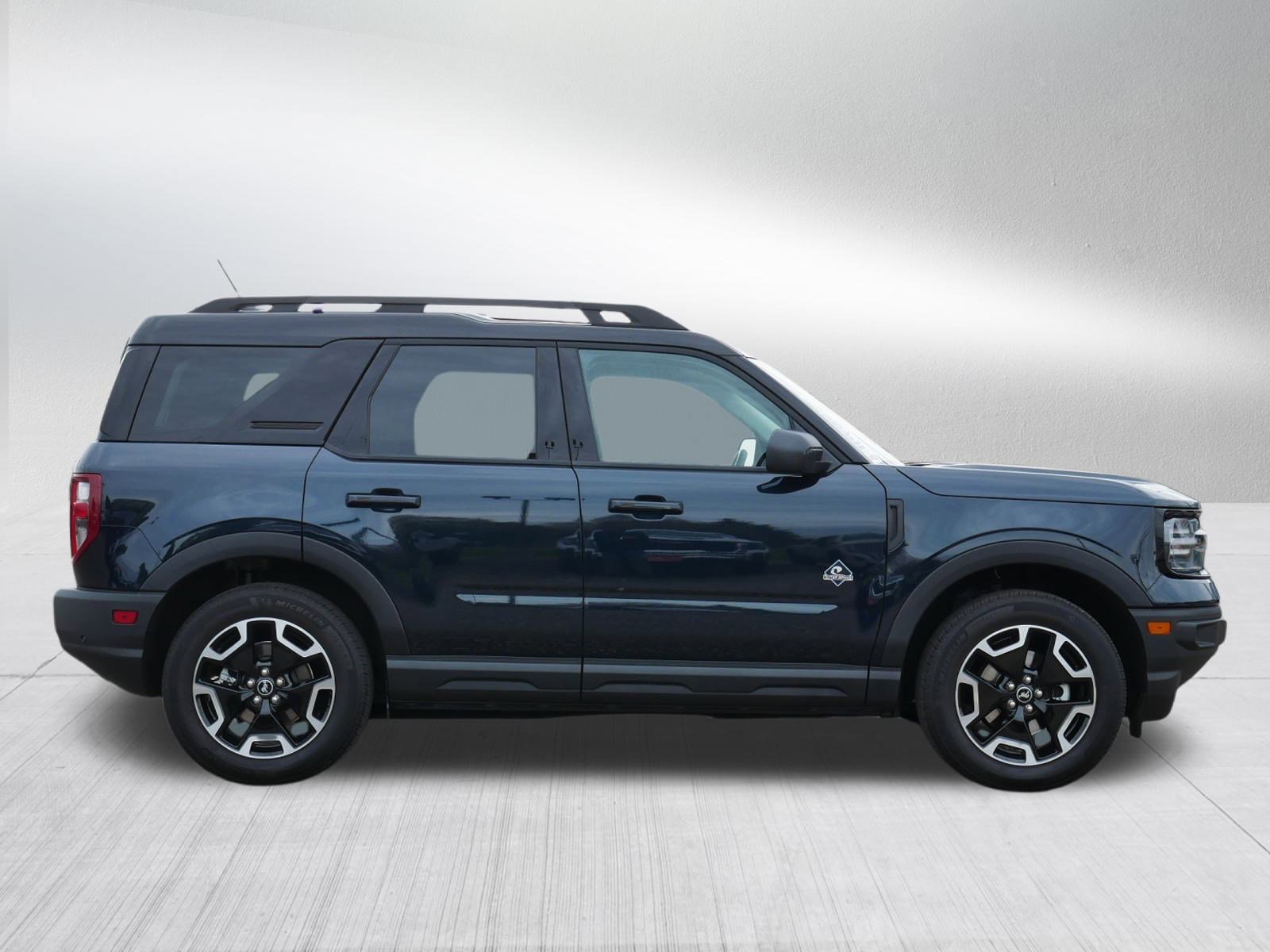 Used 2022 Ford Bronco Sport Outer Banks w/ Tech Package image 8