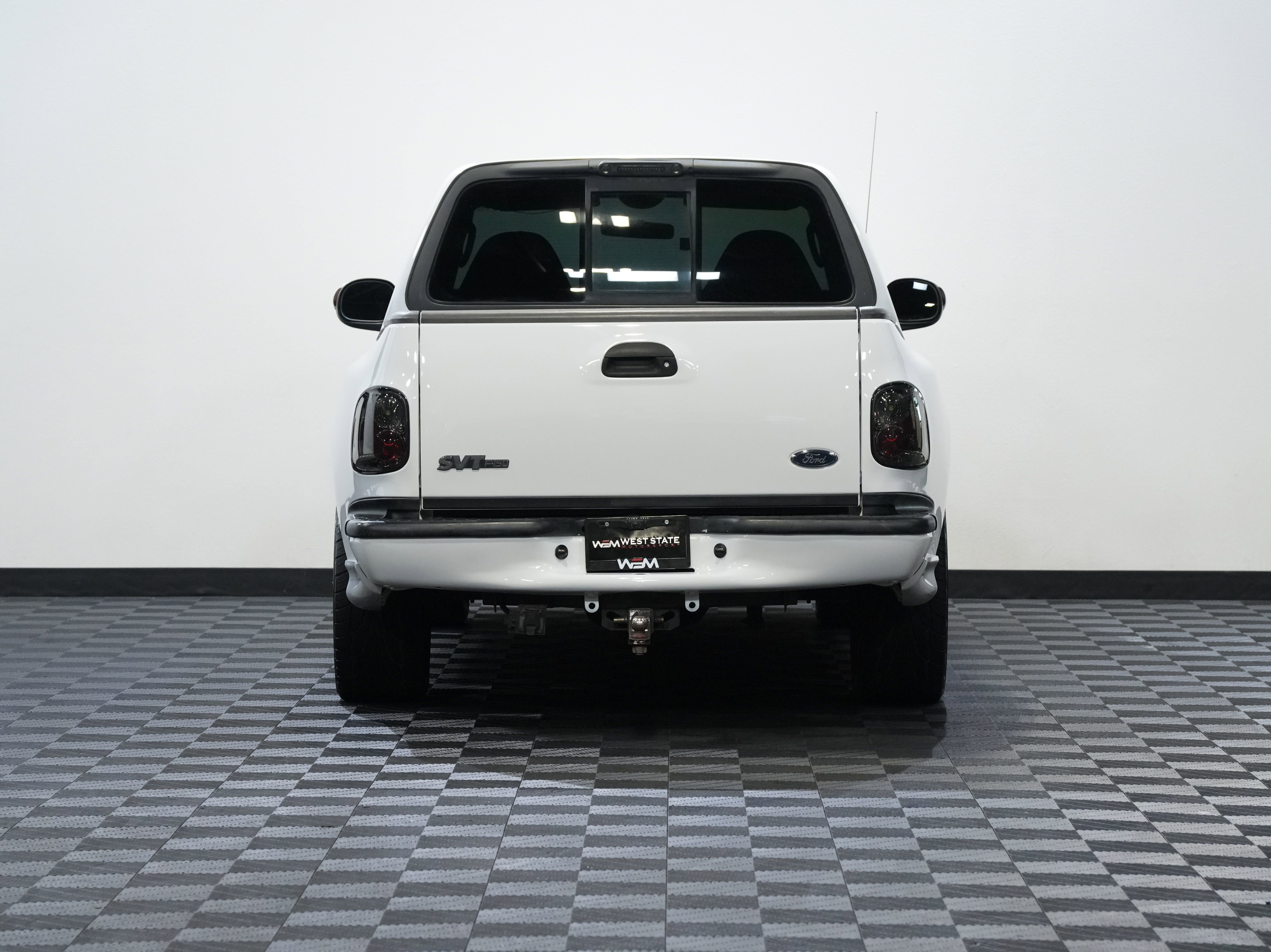 Used 2004 Ford F150 Lightning RWD image 7