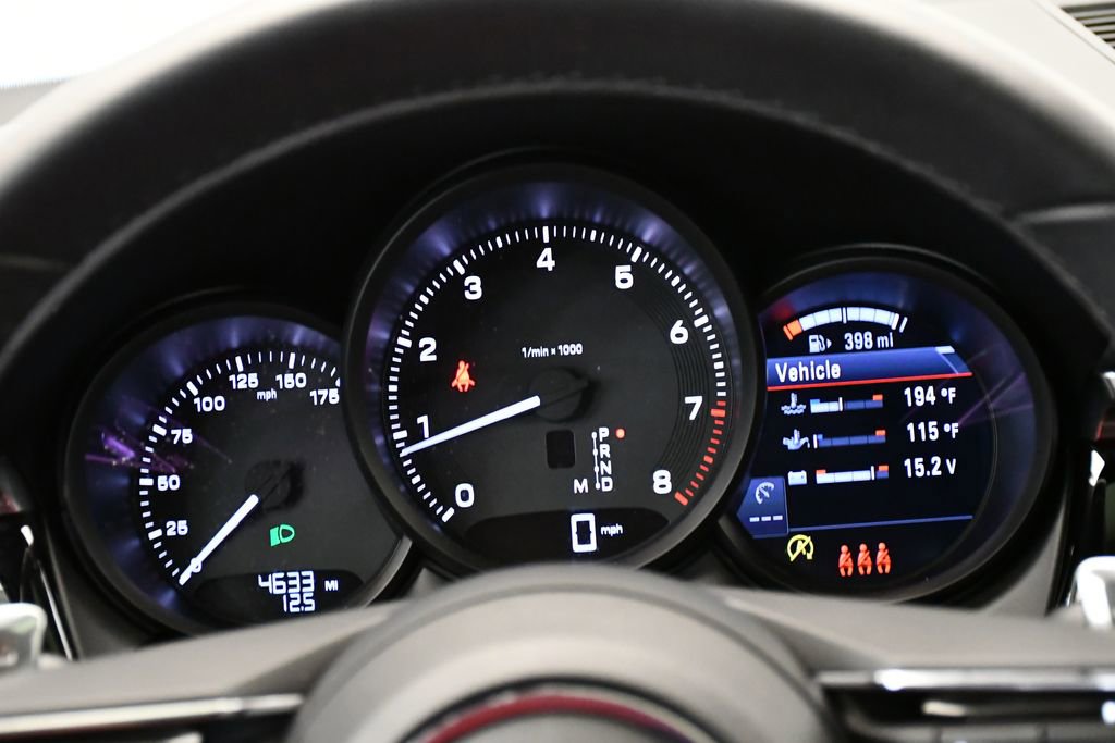 Certified 2025 Porsche Macan image 29