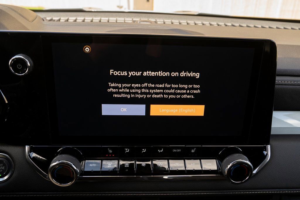 New 2025 Chevrolet Colorado LT image 25