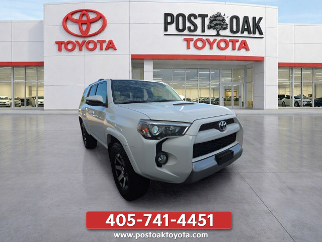 Used 2017 Toyota 4Runner TRD Off-Road Premium AWD/4WD image 11