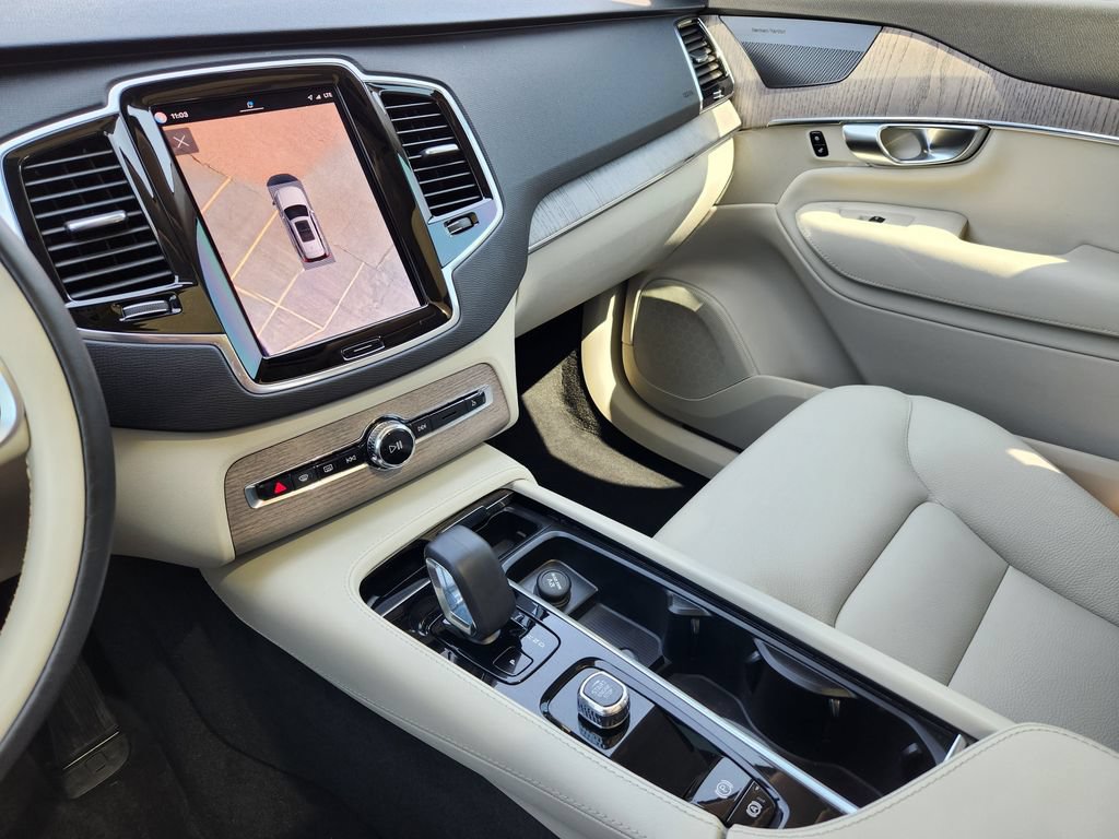 Used 2023 Volvo XC90 B6 Plus w/ Protection Package Premier AWD/4WD image 17