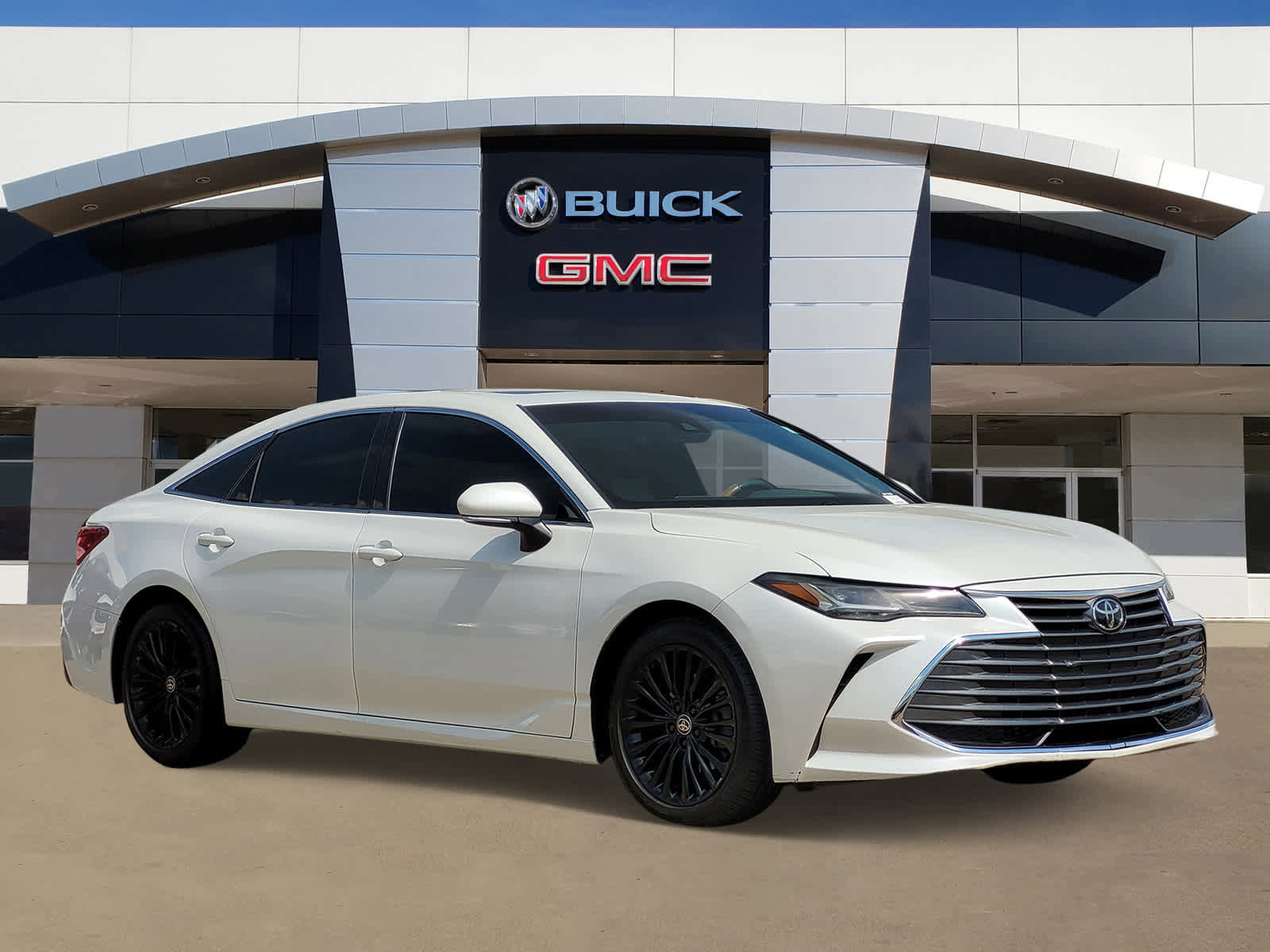 Used 2021 Toyota Avalon Limited video 1