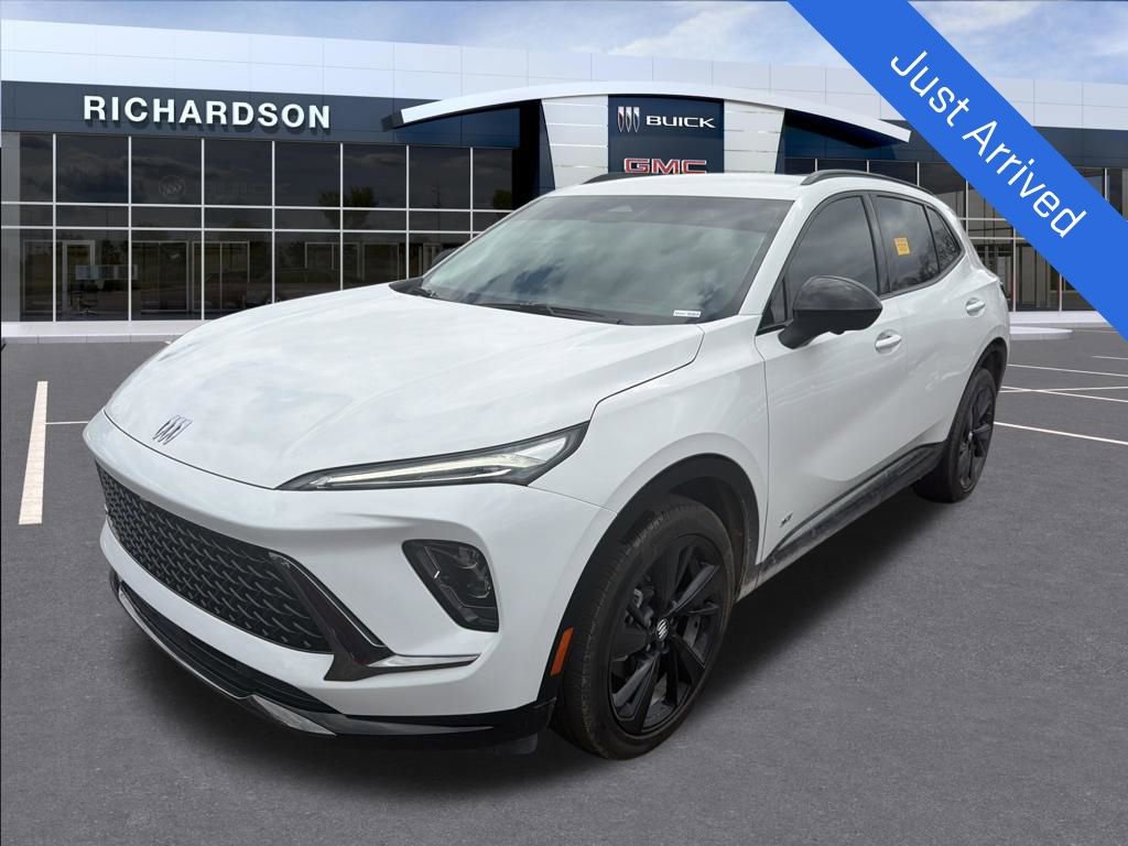 Used 2025 Buick Envision Sport Touring AWD/4WD image 1