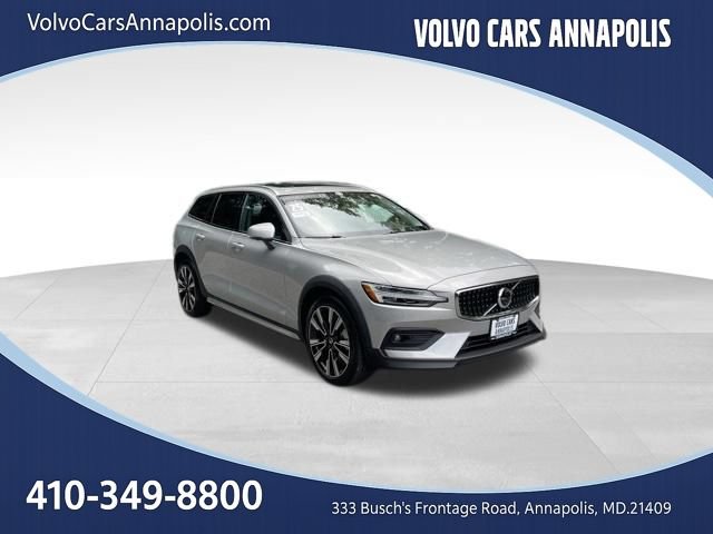 Certified 2025 Volvo V60 B5 Cross Country Ultra