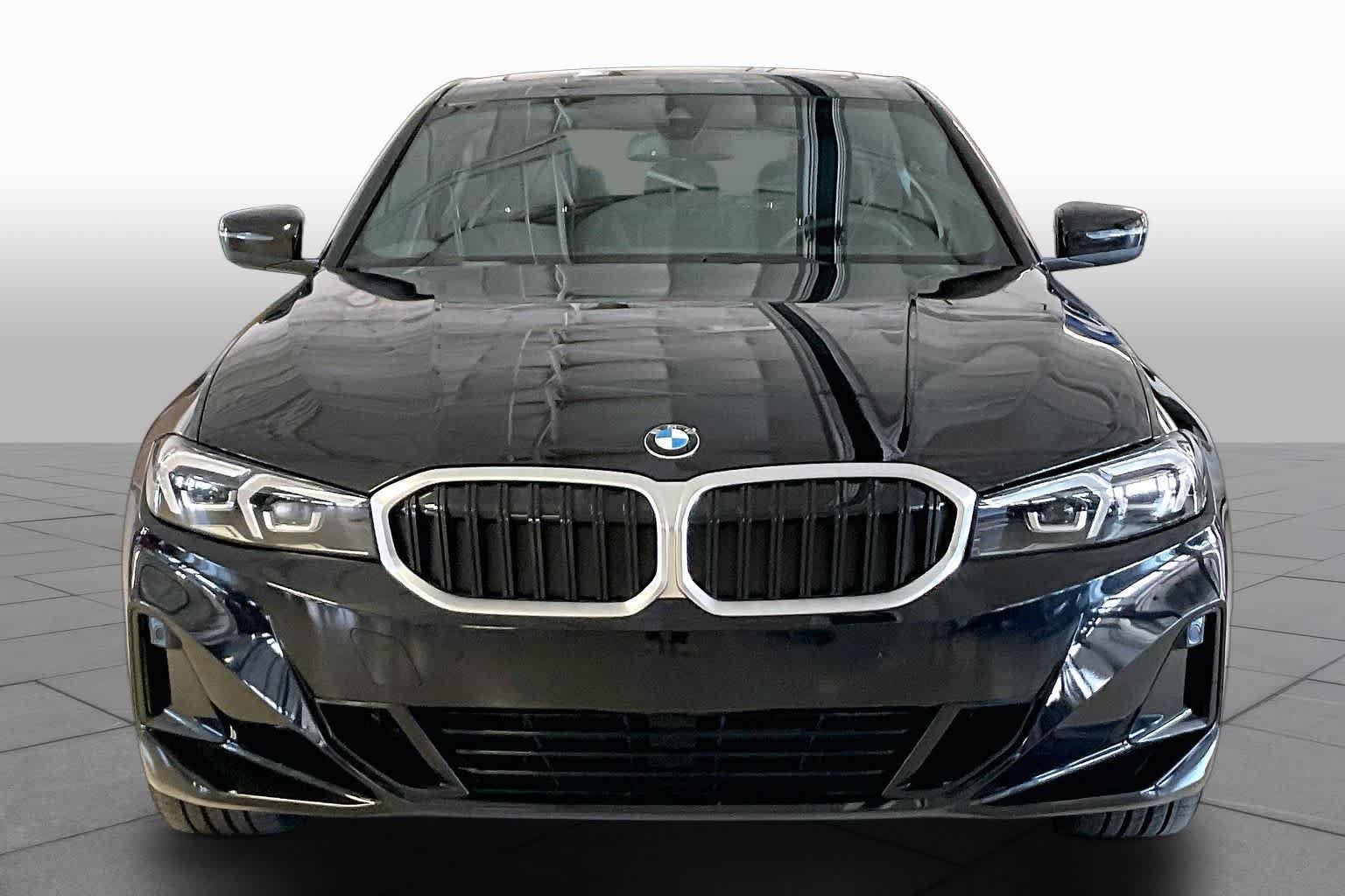 Used 2025 BMW 330i xDrive Sedan AWD/4WD image 3