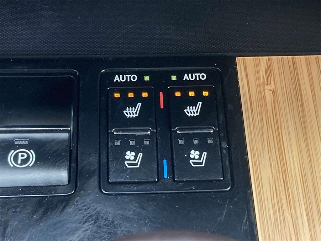 Used 2018 Lexus RX 350L AWD image 16