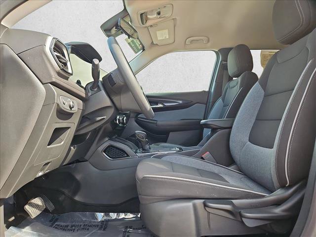 Used 2025 Chevrolet TrailBlazer LT AWD/4WD image 15