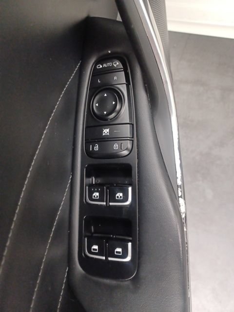 Used 2022 Kia Stinger GT2 w/ Scorpion Package RWD image 16