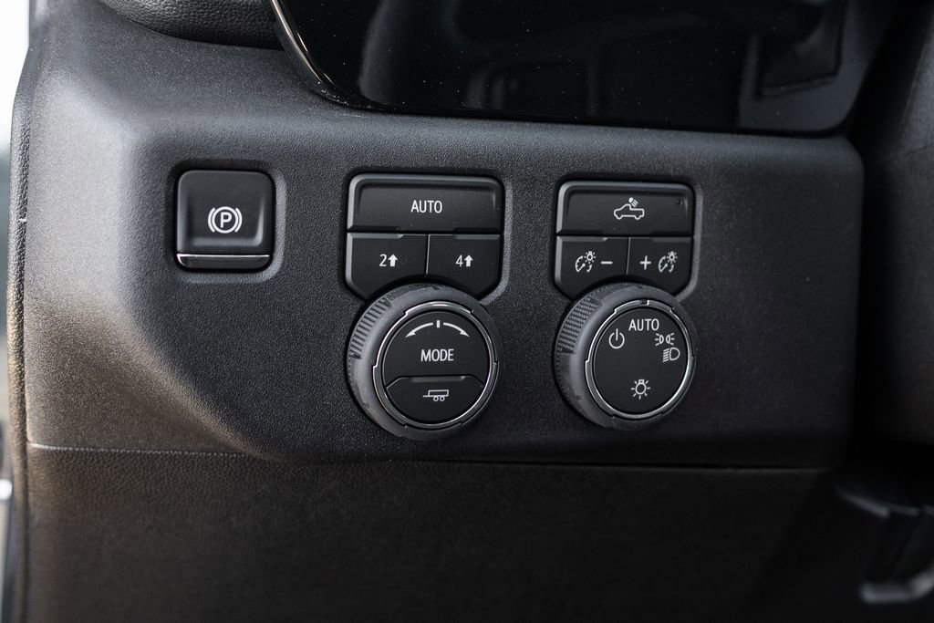 New 2026 Chevrolet Silverado 1500 LT image 18