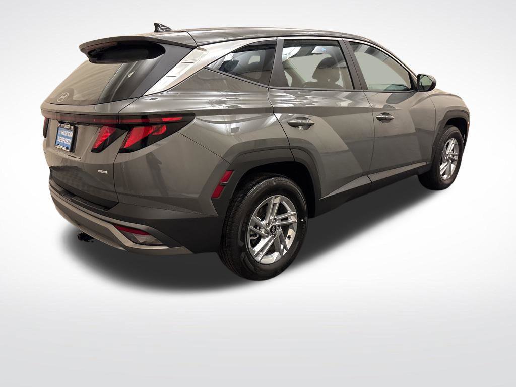 New 2025 Hyundai Tucson SE image 5