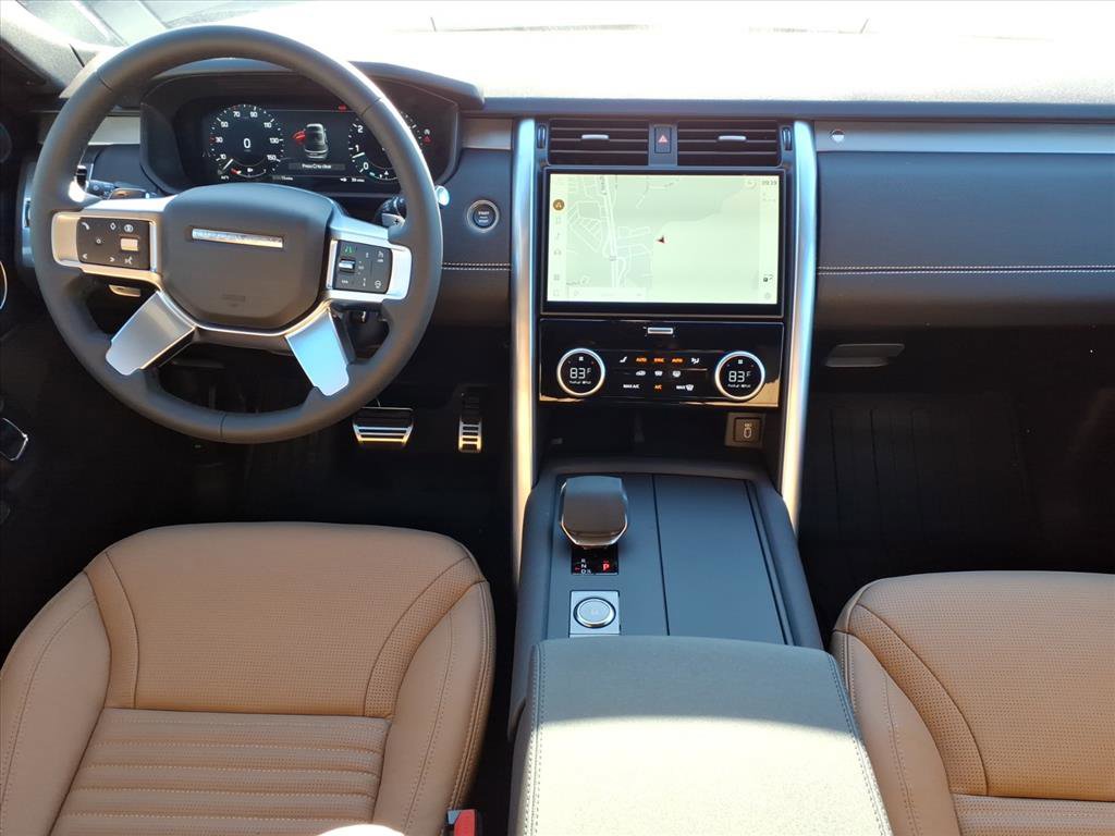 New 2026 Land Rover Discovery Limited Edition AWD/4WD image 4