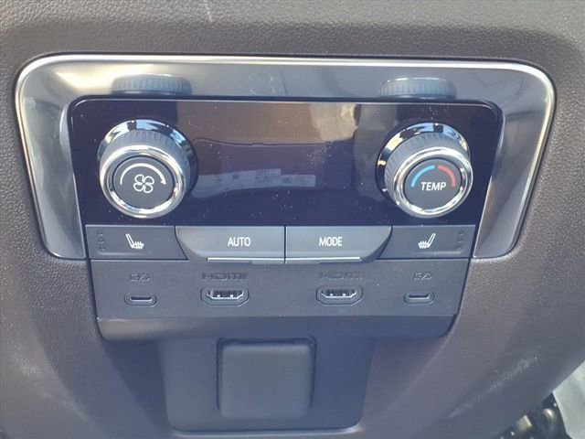 New 2026 Chevrolet Suburban Z71 w/ Z71 Off-Road Package image 8