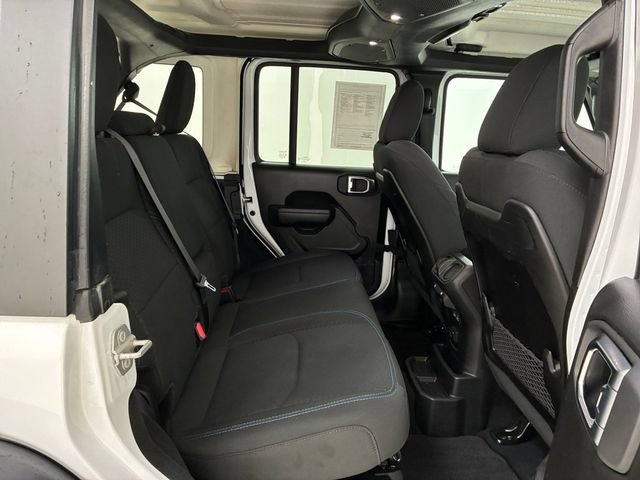 Used 2024 Jeep Wrangler Unlimited Rubicon 4xe AWD/4WD image 16
