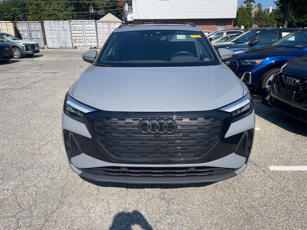 Used 2024 Audi Q4 e-tron Premium Plus w/ Premium Plus AWD/4WD image 2